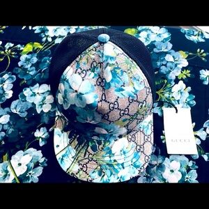 Gucci GG Supreme Blooms Baseball Hat
